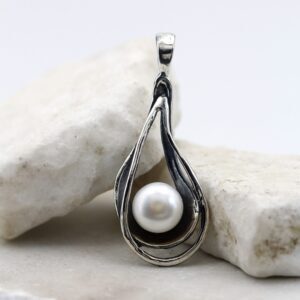 Collana ciondolo pendente in argento con Perla