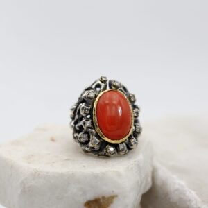 Anello in argento castone in oro con Corallo e Diamanti