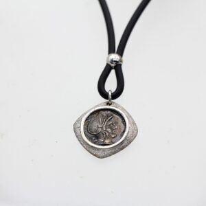 Pendente in argento 925‰ con MONETA ROMANA in argento