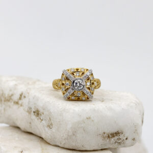 Anello in Oro giallo e bianco con Diamanti - Raffinata Lavorazione Fiorentina