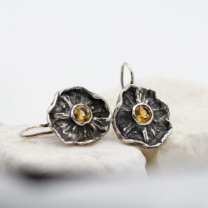 Orecchini – Fiore d’Inverno – in Argento con Quarzo citrino