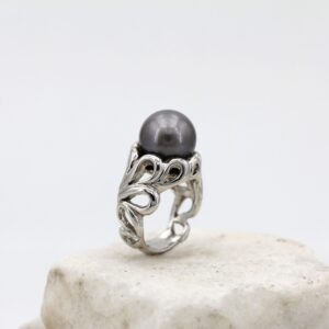 Anello in Argento con Perla grigia